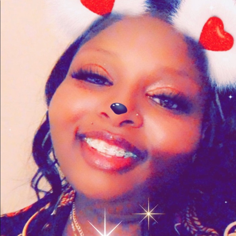Meet your Posher, Aviance